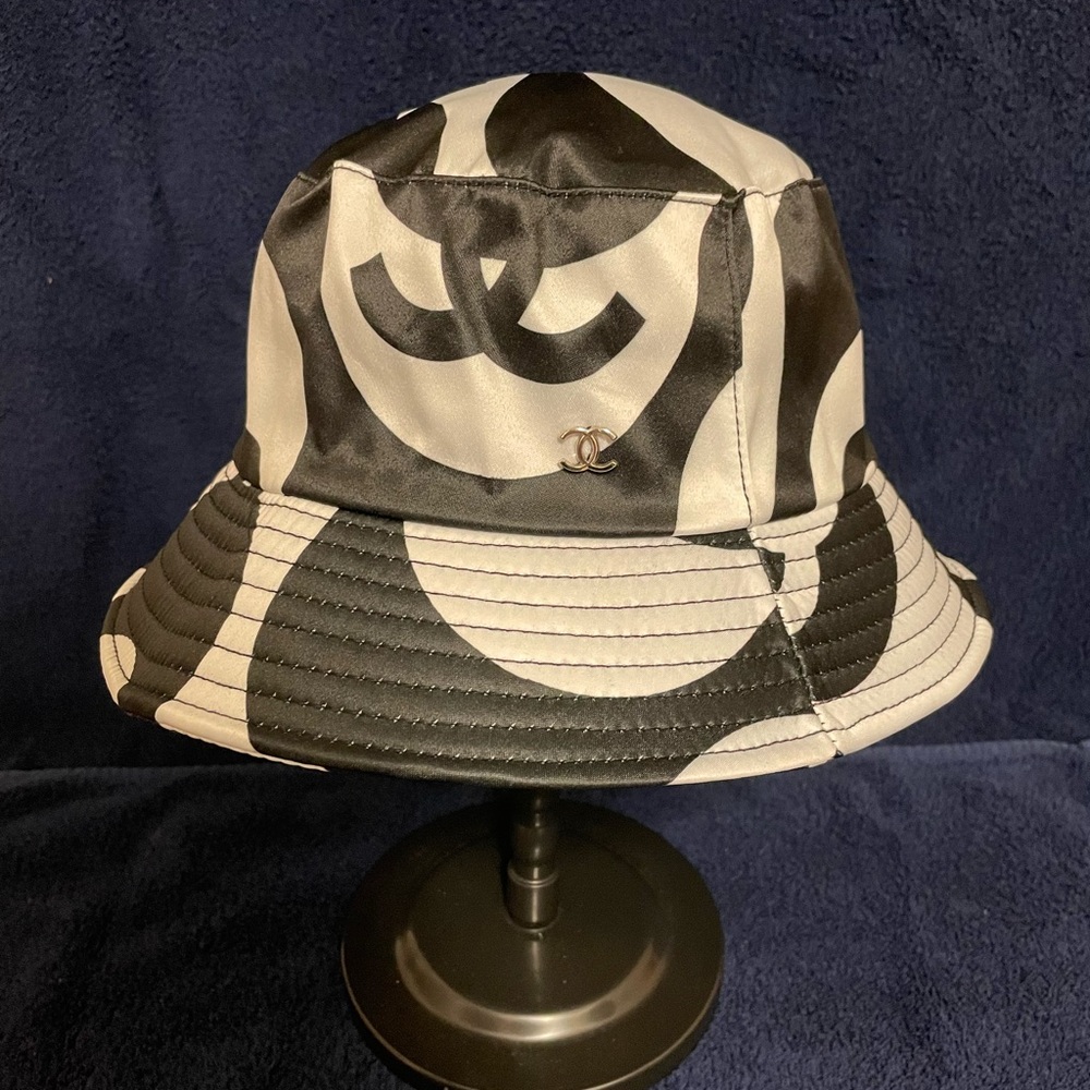 CHANEL Bucket Hat